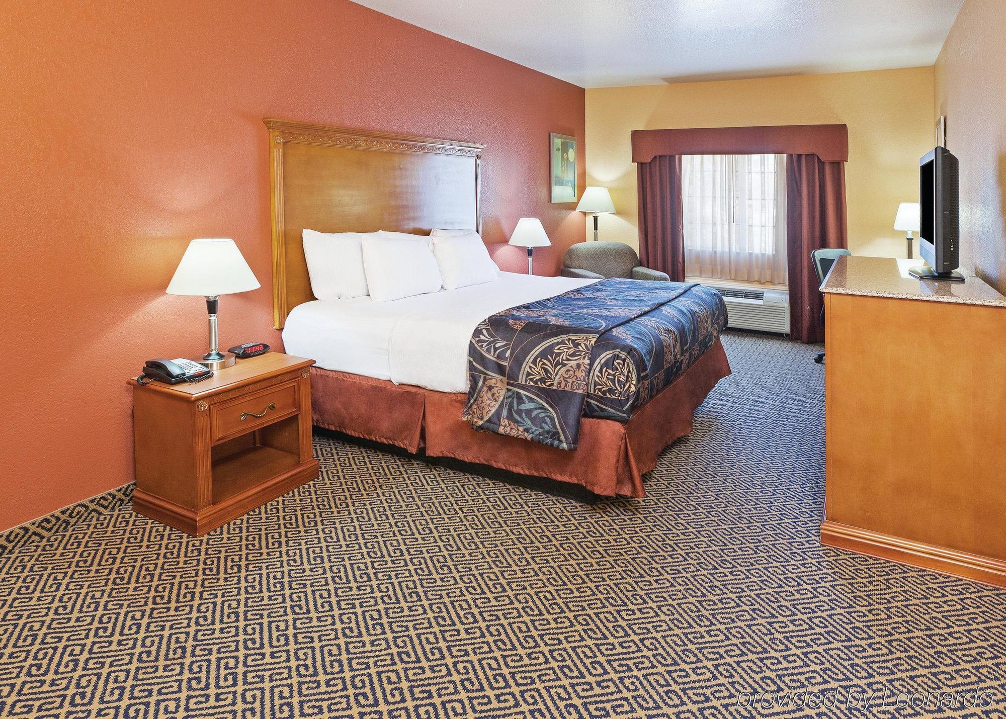 La Quinta By Wyndham Ada Hotel Buitenkant foto