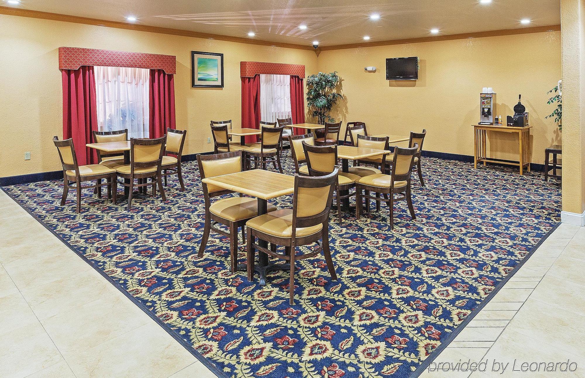 La Quinta By Wyndham Ada Hotel Buitenkant foto